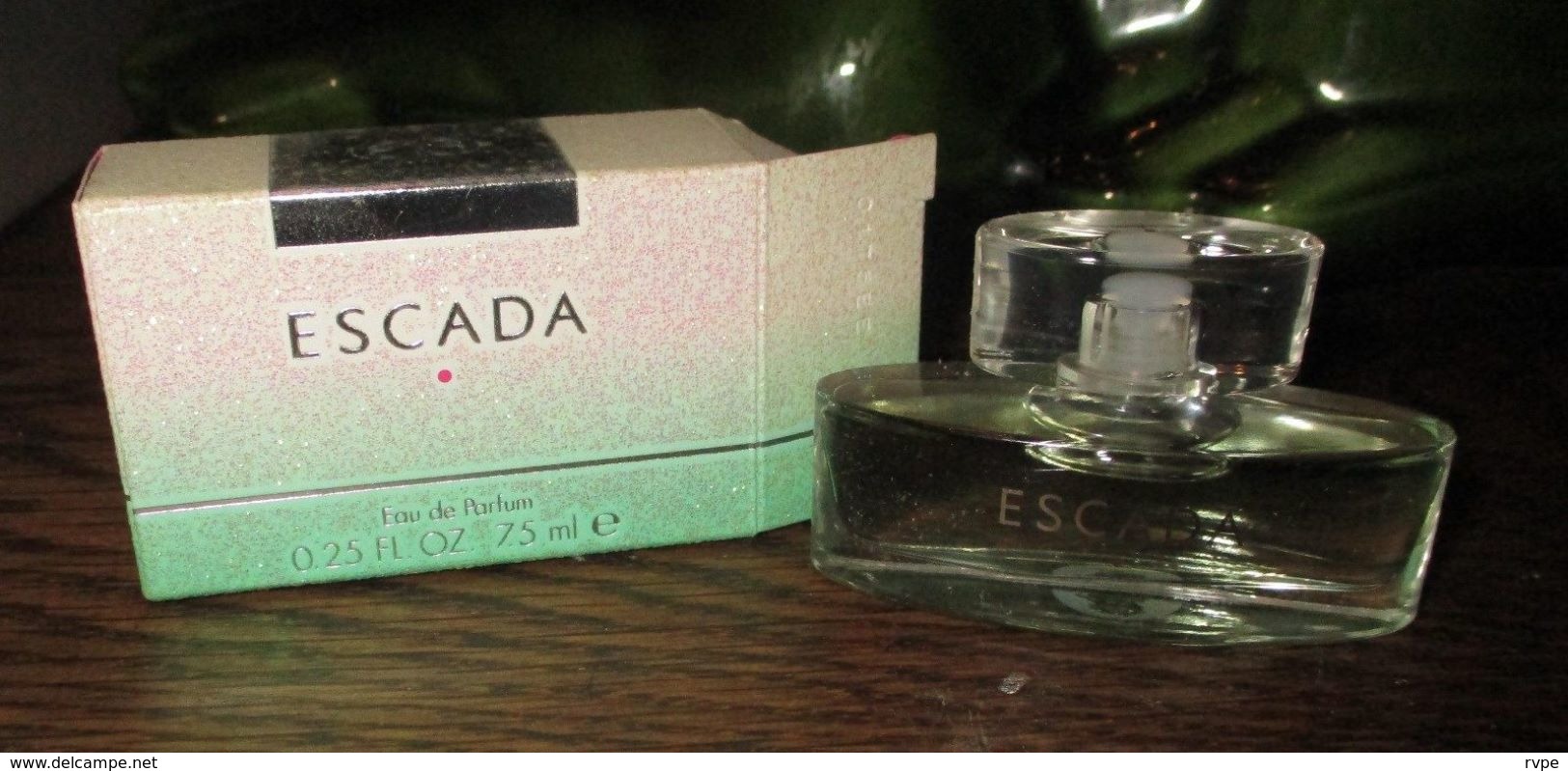 Miniature De Parfum ESCADA 7, 5 Ml - Miniatures Femmes (avec Boite)