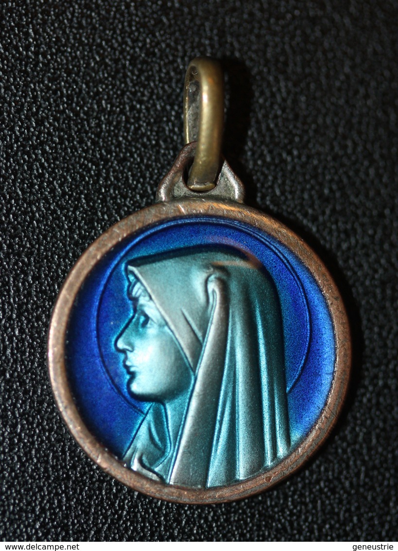 Pendentif Médaille Religieuse émaillée "Notre-Dame De Lourde" Religious Medal - Religion & Esotérisme