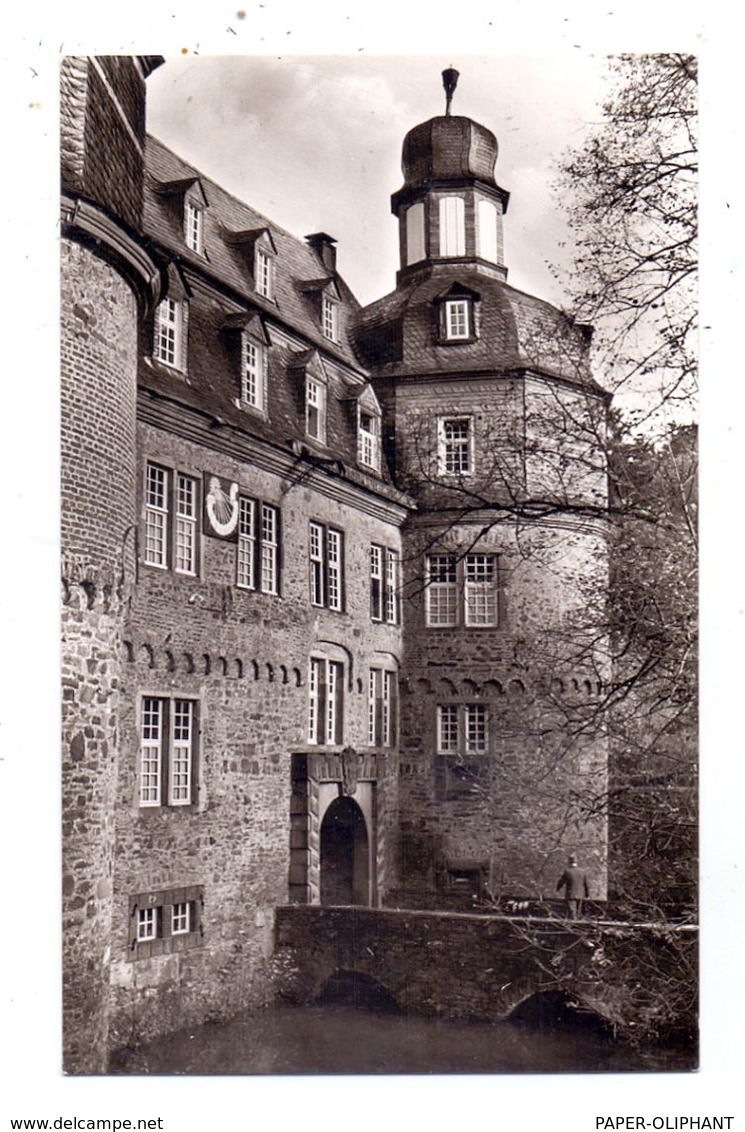 5242 KIRCHEN - FRIESENHAGEN, Schloß Crottorf, Blick Auf Die Hauptburg - Kirchen