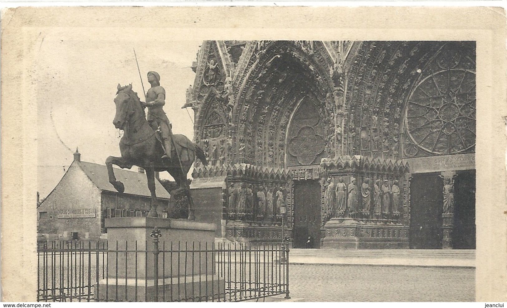 REIMS . PORTAIL DE LA CATHEDRALE ET STATUE DE JEANNE D'ARC . ECRITE LE 7-11-1914 AU VERSO - Reims