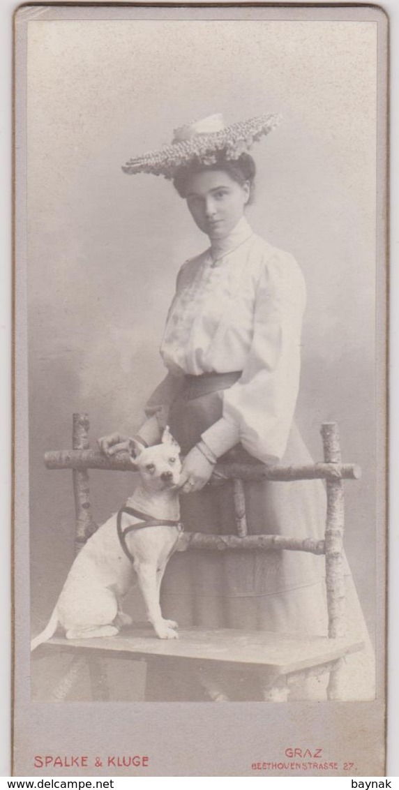 CABINET  PHOTO,  CDV  --  GRAZ, AUSTRIA  -- ATELIER  SPALKE & KLUGE --  LADY WITH HAT  &  DOG  --  11,5 Cm  X 6,5 Cm - Alte (vor 1900)