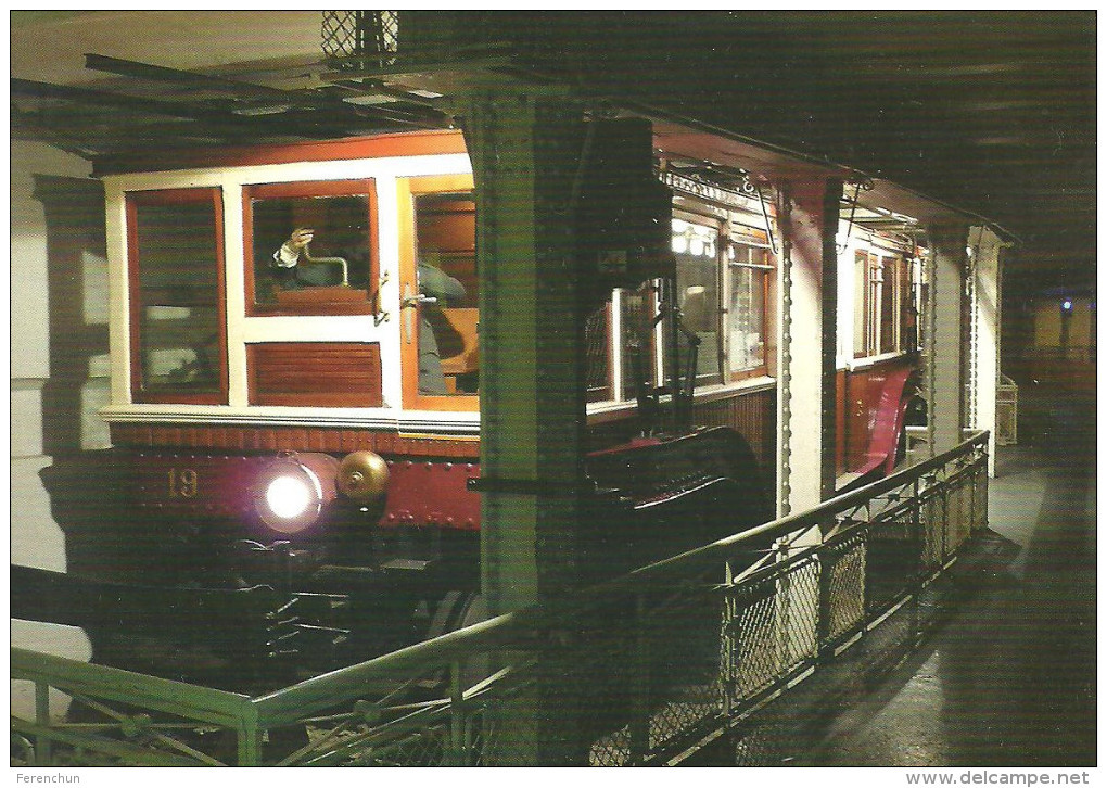 UNDERGROUND SUBWAY METRO RAIL RAILWAY RAILROAD TRAIN BKV BUDAPEST DEAK SQUARE TRANSPORT MUSEUM * Top Card 0343 * Hungary - Métro