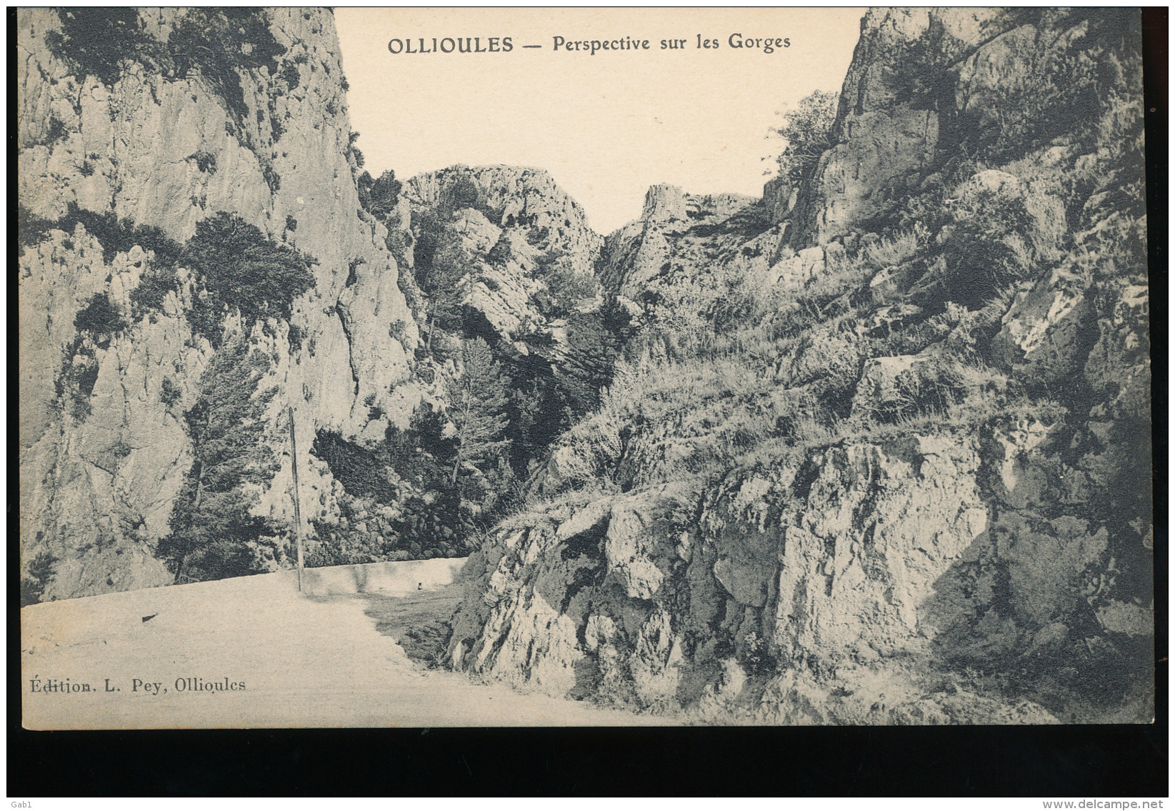 83 --  Ollioules -- Perspective Sur Les Gorges - Ollioules