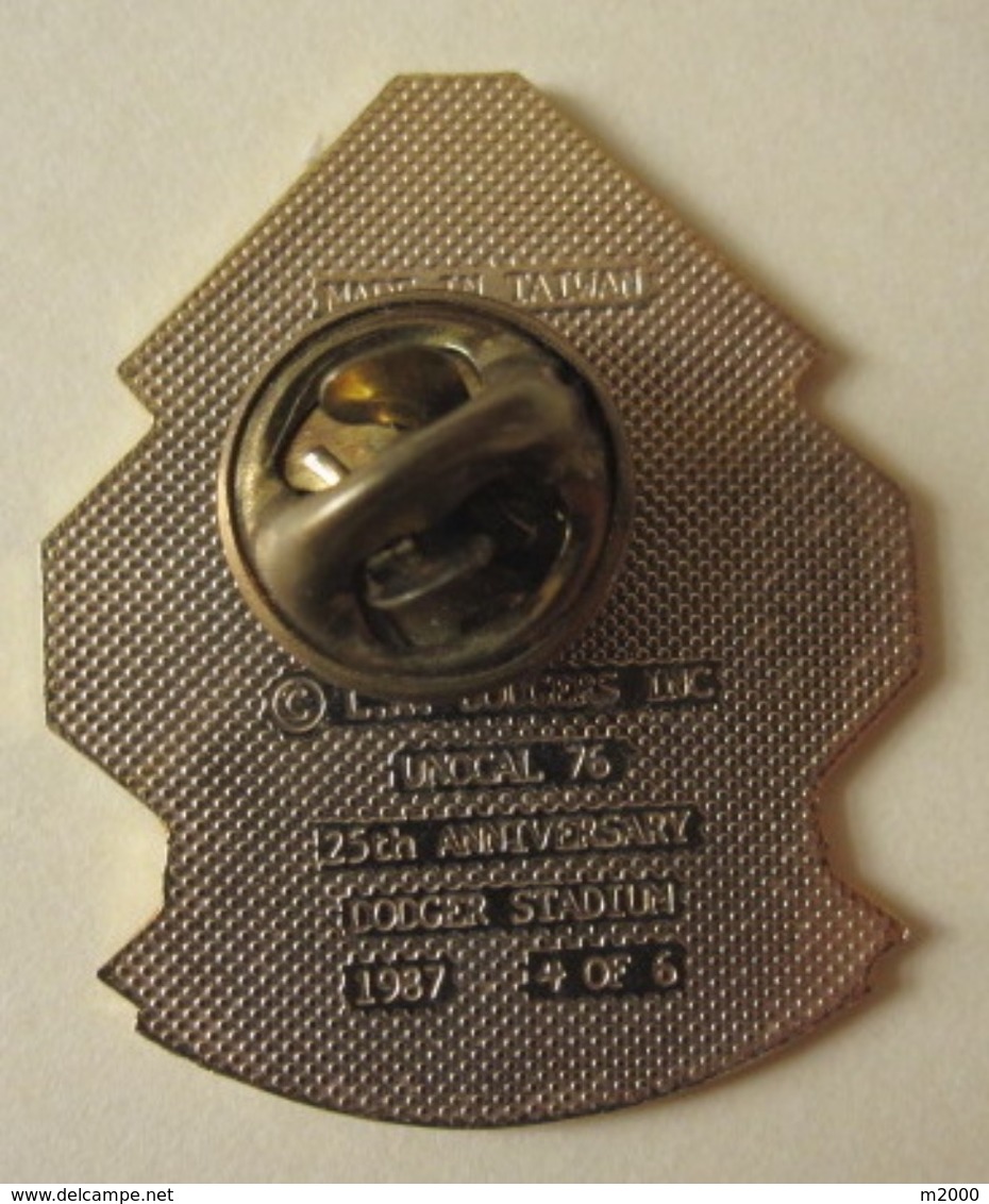 Pin 1984 DODGER Baseball STADIUM - Button Badge Lapel - Seven Pennants Sport - Baseball