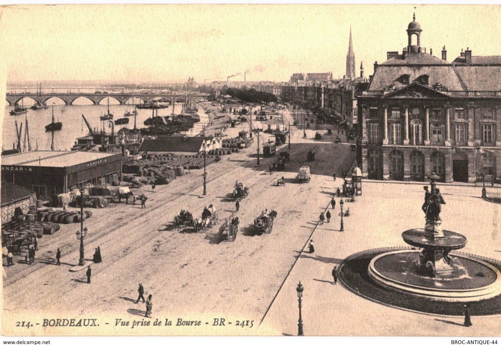 LOT N°375 - LOT DE 19 CPA DE BORDEAUX - PORT QUAIS RADE PORT AUTONOME BOURSE FONTAINE DES TROIS GRACES LA GARONNE