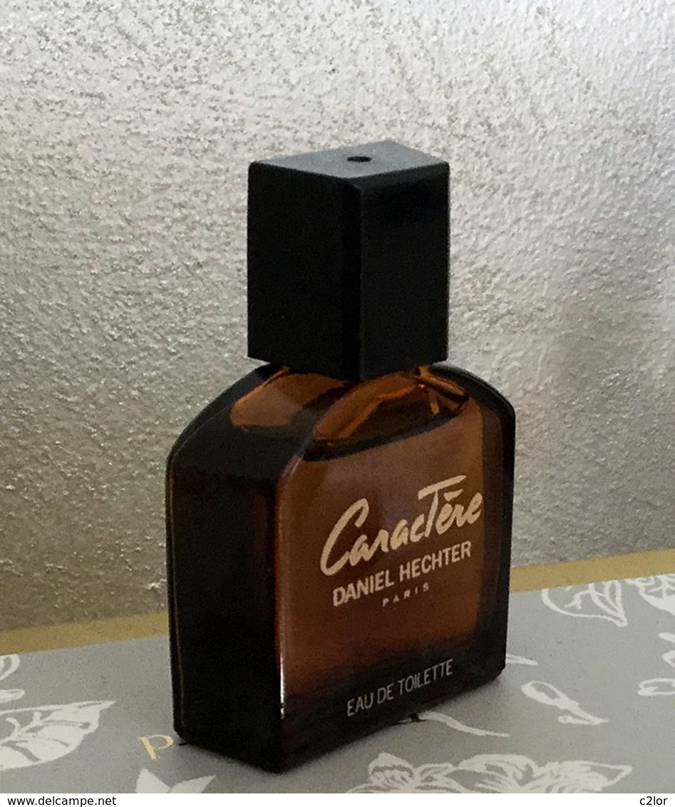 Ancienne Miniature CARACTERE De DANIEL HECHTER   Eau De Toilette 7,5 Ml Sans Boîte - Miniatures Hommes (sans Boite)