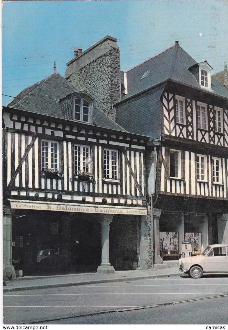 DOL-de-BRETAGNE: La Grand'Rue (magasin Confection H,DELAMAIRE-DELAYE) - Dol De Bretagne