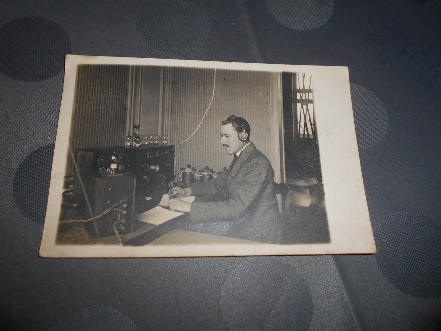 7063 - Carte-Photo, Souvenir De Mr Hontuys, Télégraphie Sans Fil, Radio Et Télégramme, BRUXELLES, 1922 - Autres & Non Classés