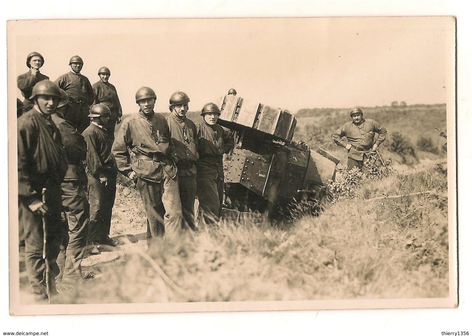 76 Bois L'eveque Char Tank Carte Photo - Matériel