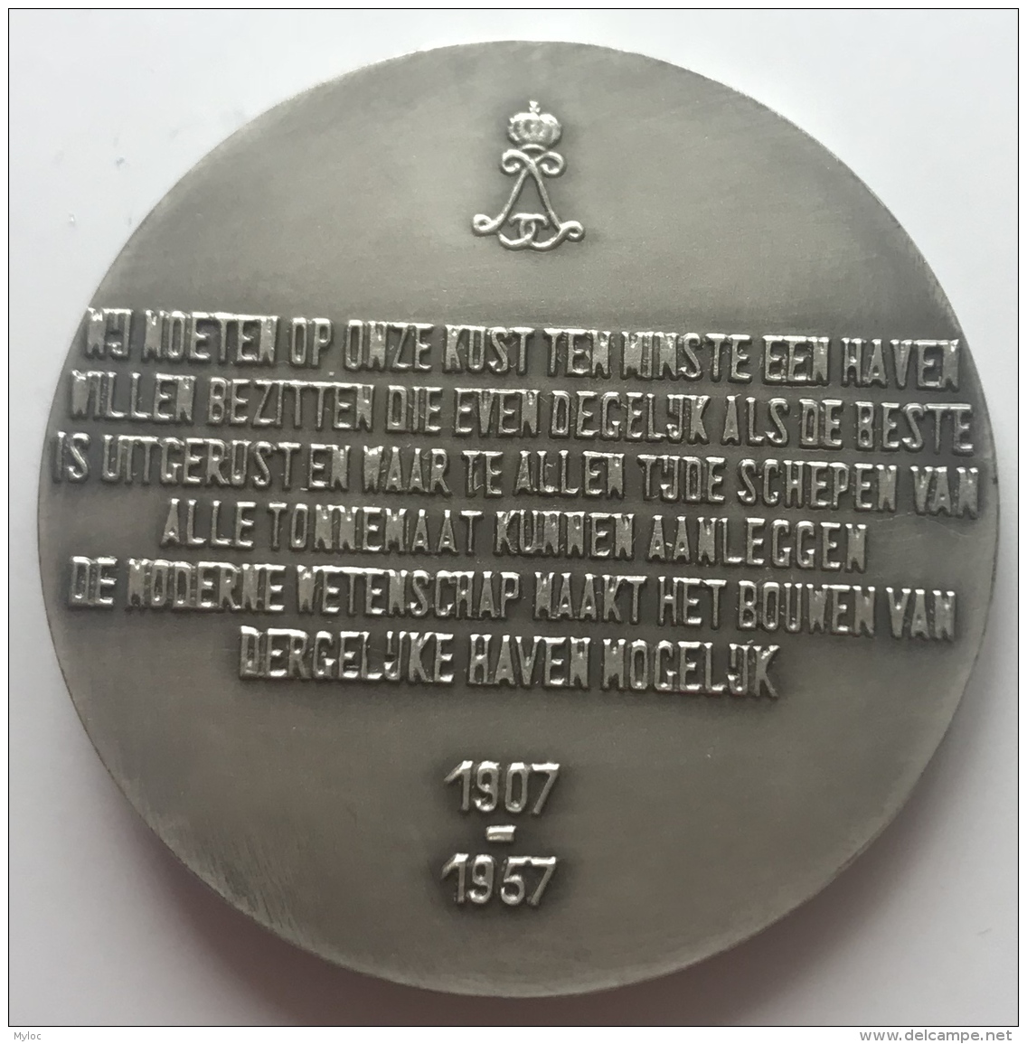 Médaille. Bouwen Van Haven Waar Schepen Van Alle Tonnemaat Kunnen Aanleggen. Leopold II. 1907-1957 - Professionnels / De Société