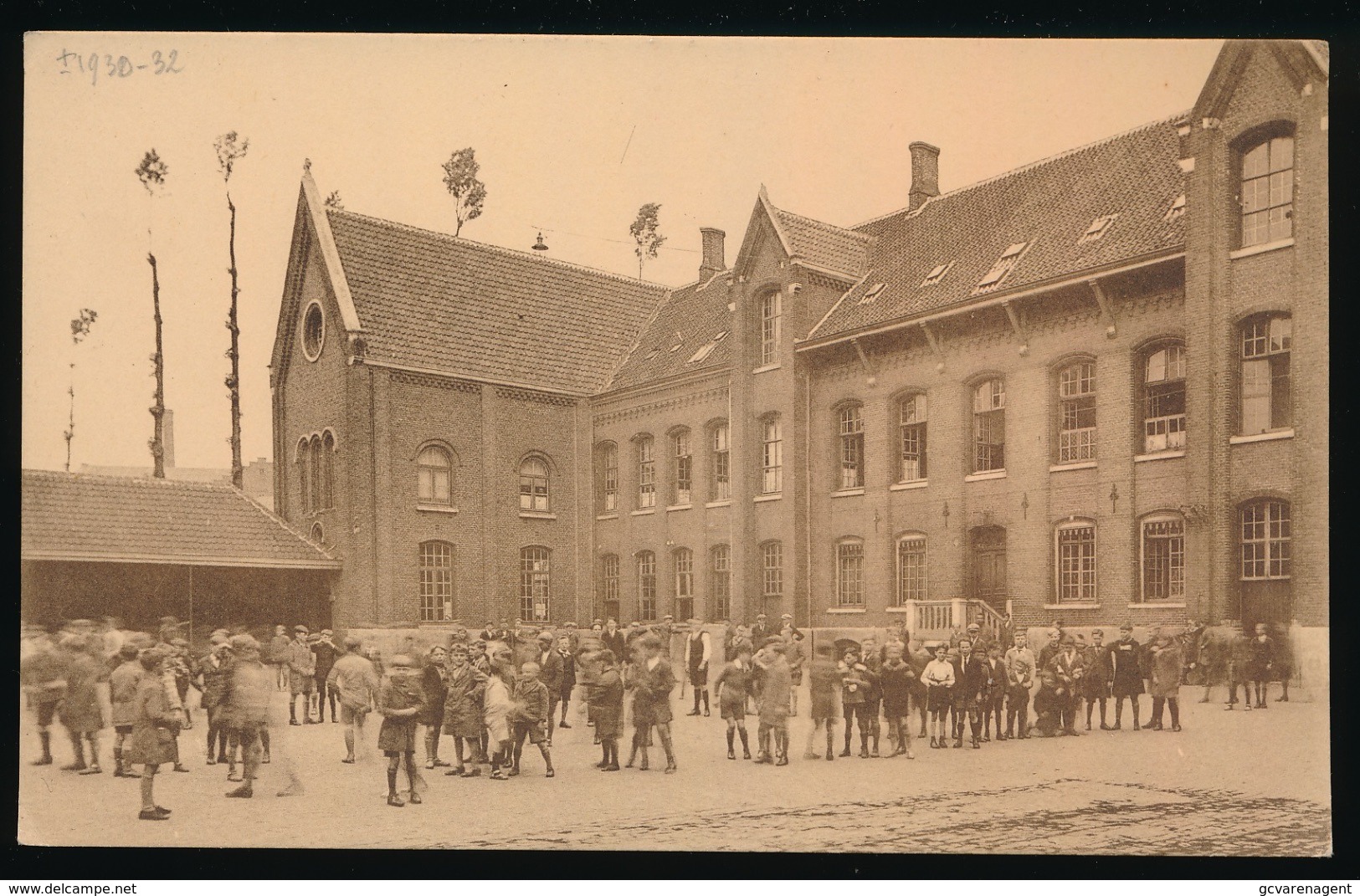 DEINZE = ST.HENDRIKSGESTICHT - DE SPEELPLAATS - Deinze