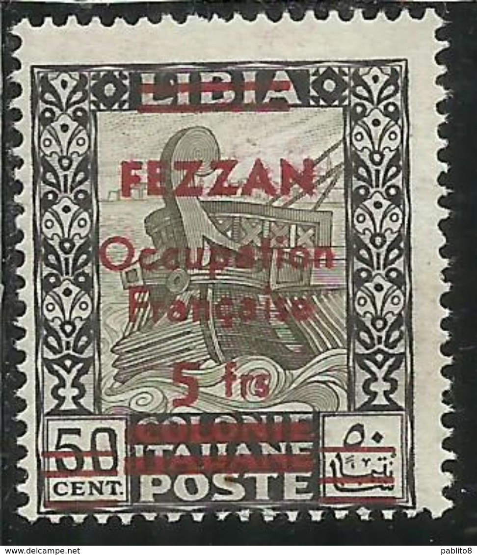 FEZZAN LIBYA 1943 PITTORICA DI LIBIA SOPRASTAMPA ROSSO BRUNO SURCHARGE  SURCHERGE 5f SU CENT. 50c MNH CERTIFICATO - Fezzan & Ghadames