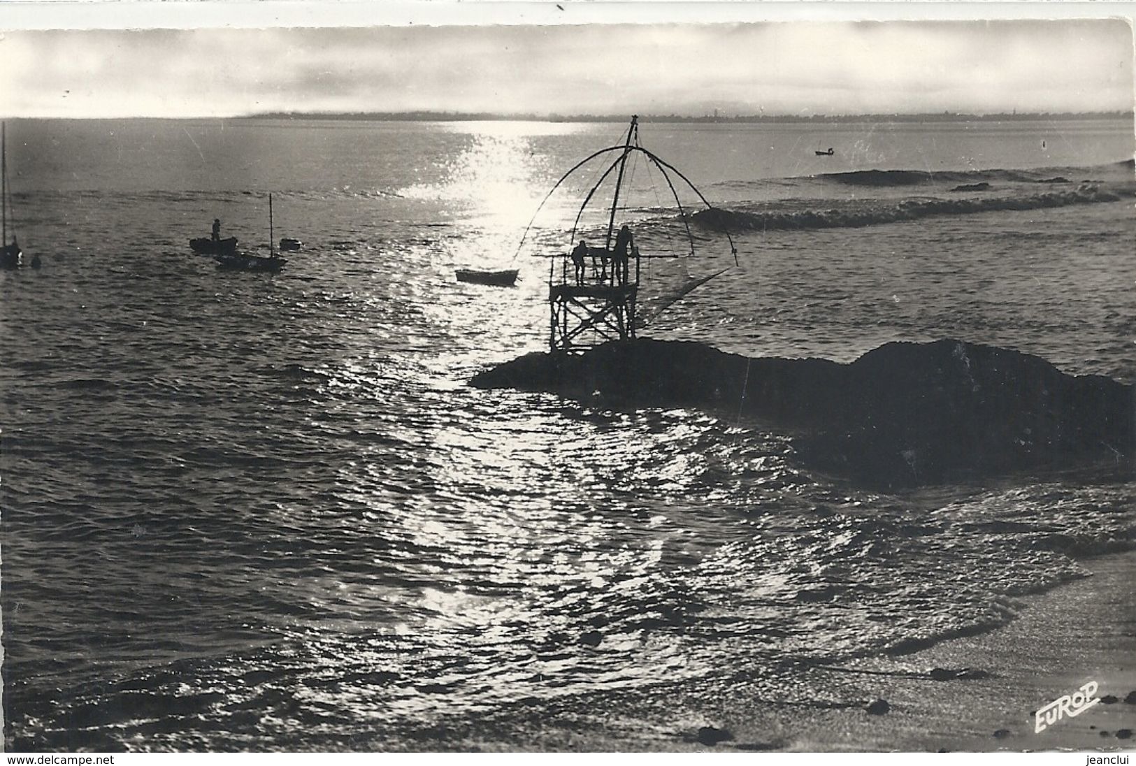 Cpsm Format Cpa. 1169. PORNICHET . COUCHER DE SOLEILA LA PLAGE DES FAMILLES + PECHE AU CARRELET . AFFR EN 1962 . 2 SCANE - Pornichet