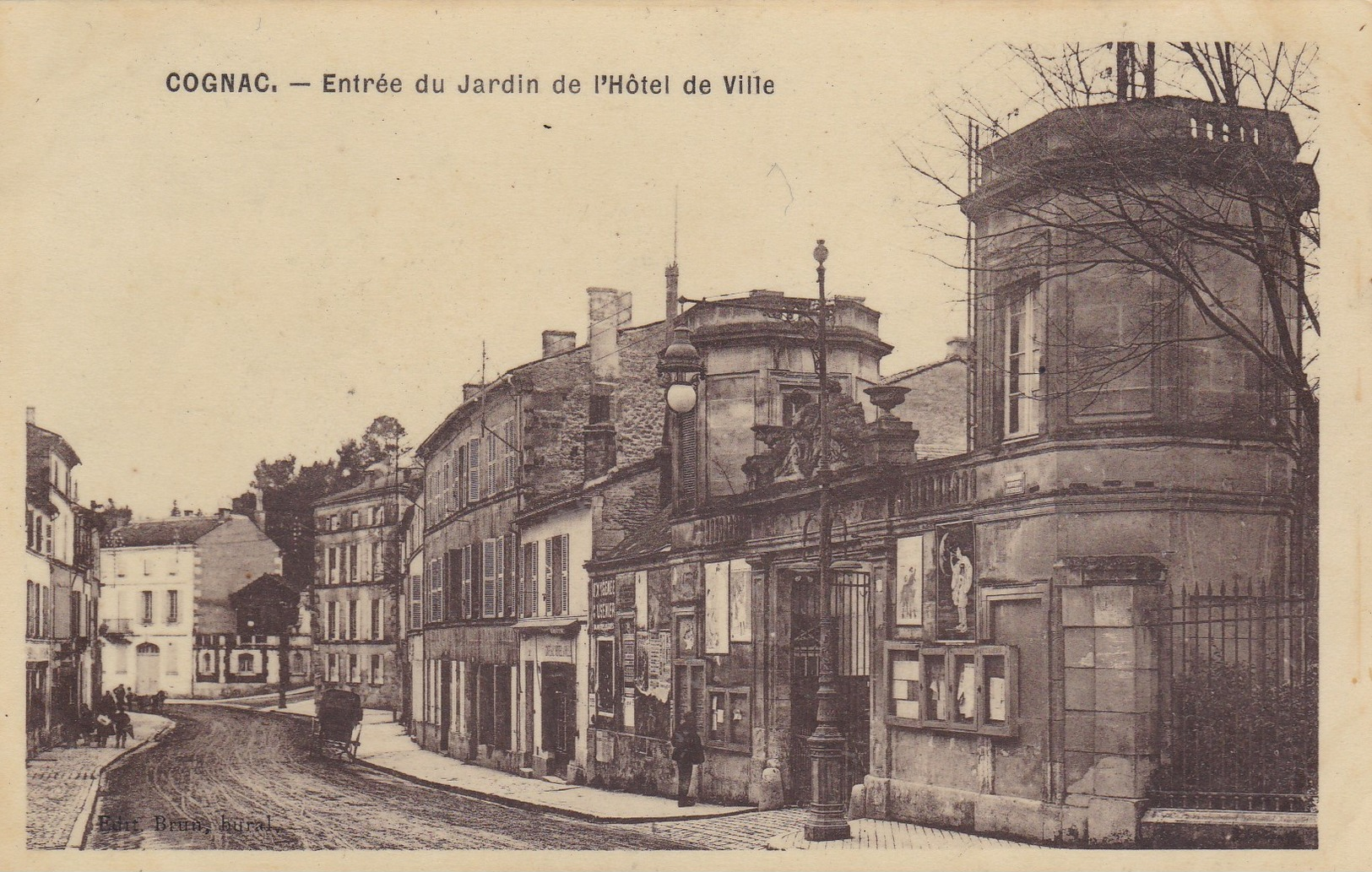 G11 - 16 - Cognac - Charente - Entrée Du Jardin De L'Hôtel De Ville - Cognac