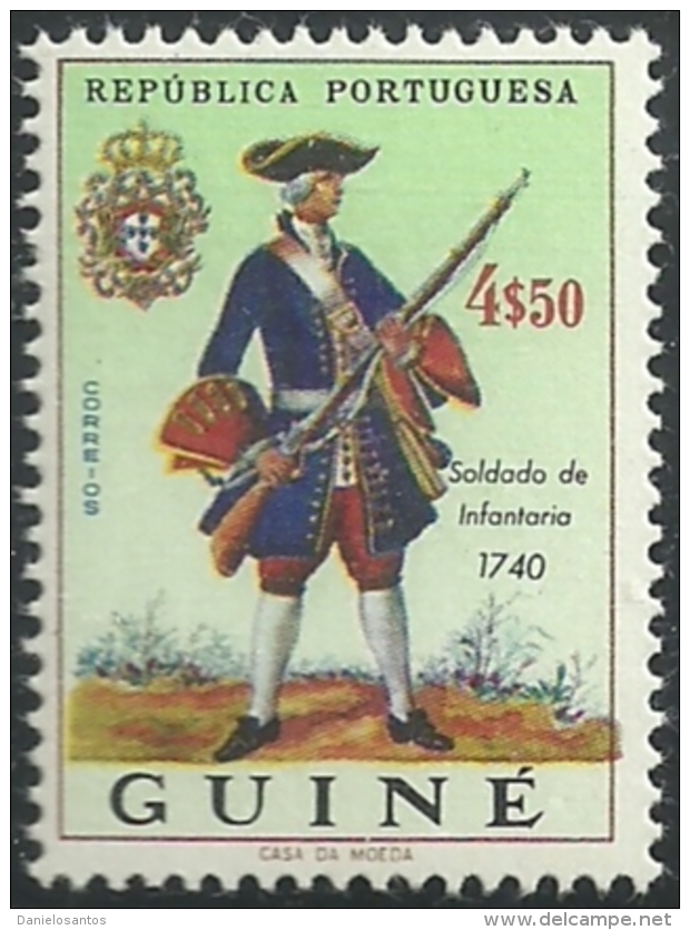 Portuguese Guinea Guiné 1966 Military Army Uniforms Serie Of 8 MNH - Militaria