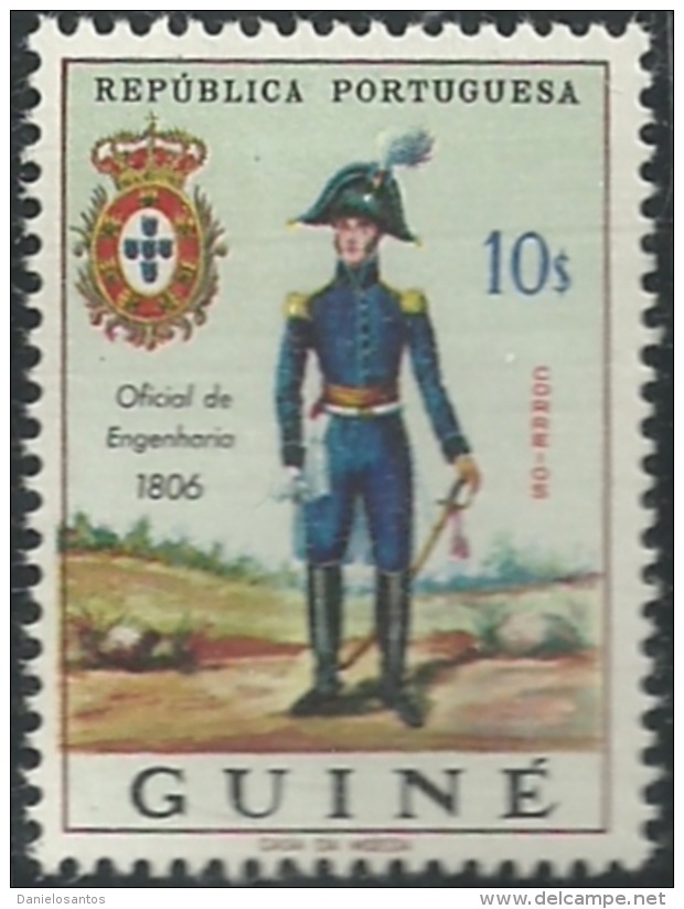 Portuguese Guinea Guiné 1966 Military Army Uniforms Serie Of 8 MNH - Militaria