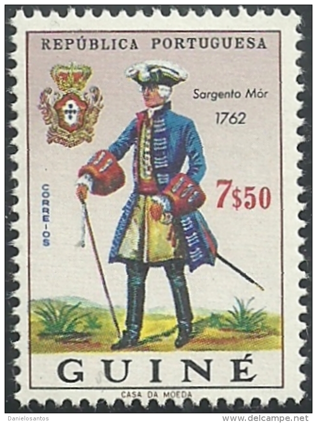 Portuguese Guinea Guiné 1966 Military Army Uniforms Serie of 8 MNH