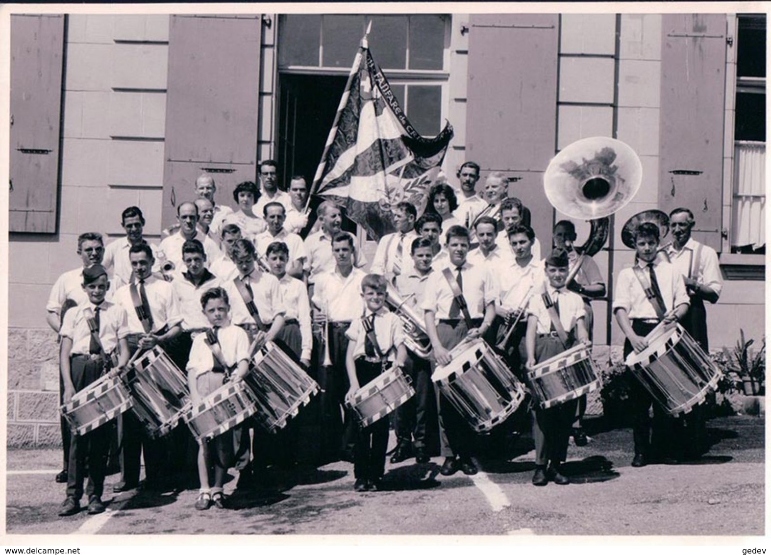 Crissier, La Fanfare De Crissier Et Son Drapeau (1950) Photo 10x15 - Crissier