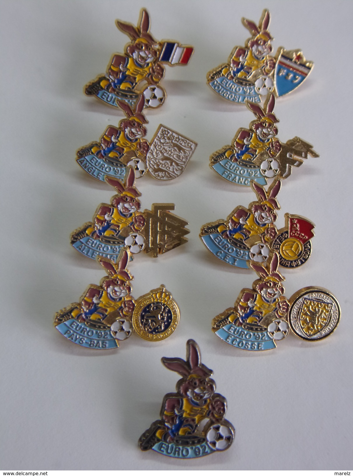 Pin's - FOOT - Mascotte - UEFA EURO 1992 - LAPIN - RABBIT - Lot De 9 Pins PAYS - Lots