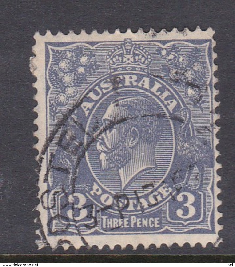 Australia SG 128 1931-36 King George V Three Pence Ultramarine,used . - Used Stamps