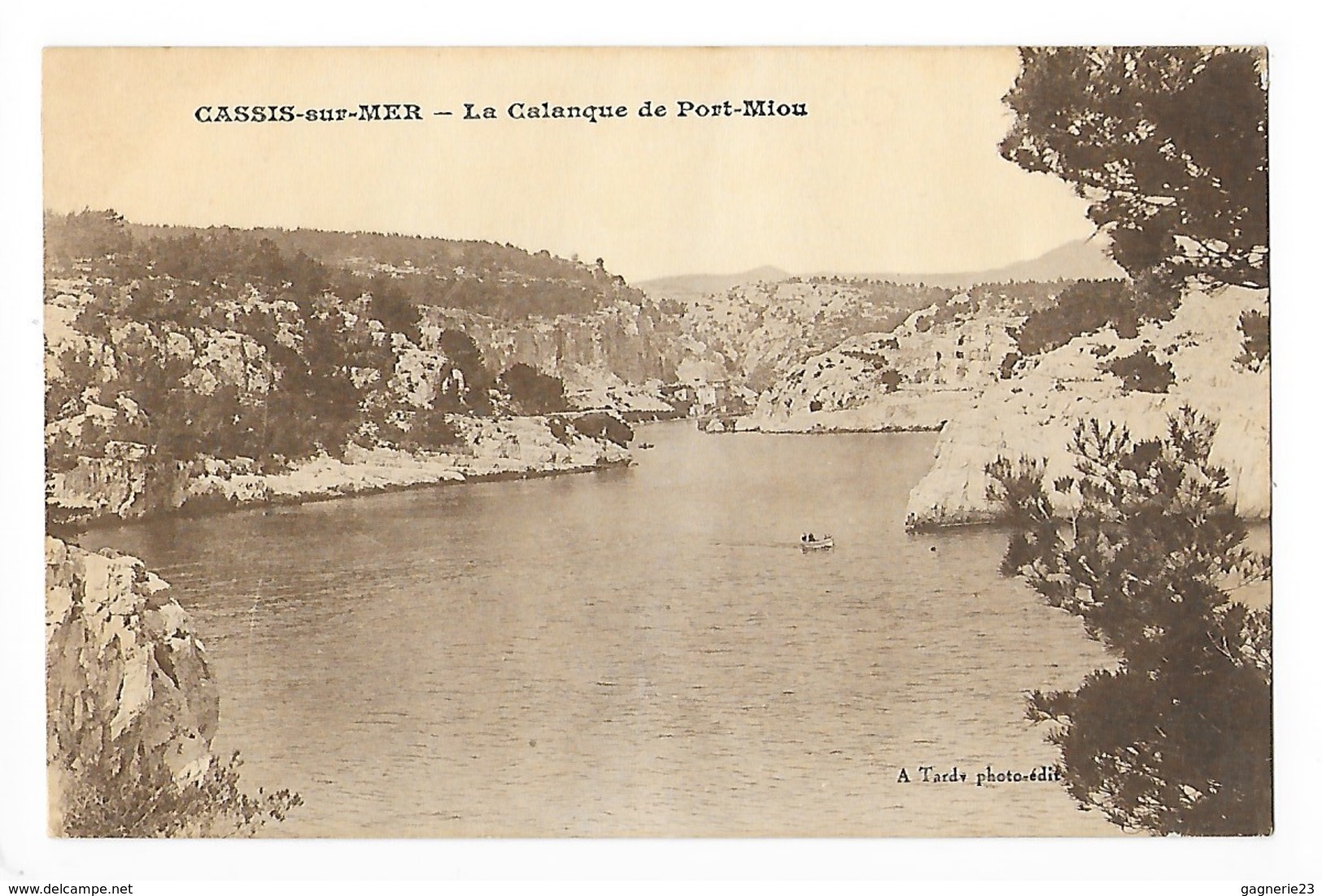 CASSIS Sur MER (cpa 13)  La Calanque De Port Miou - Cassis