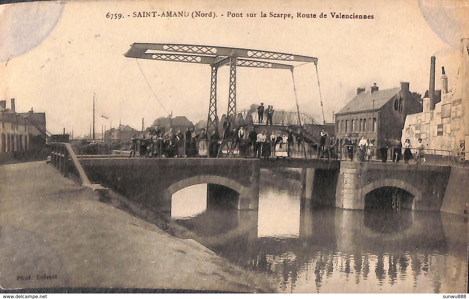 Saint-Amand - Pont Sur La Scarpe, Route De Valenciennes (animée, Batellerie, Péniche, Phot. Delsart) - Binnenschepen