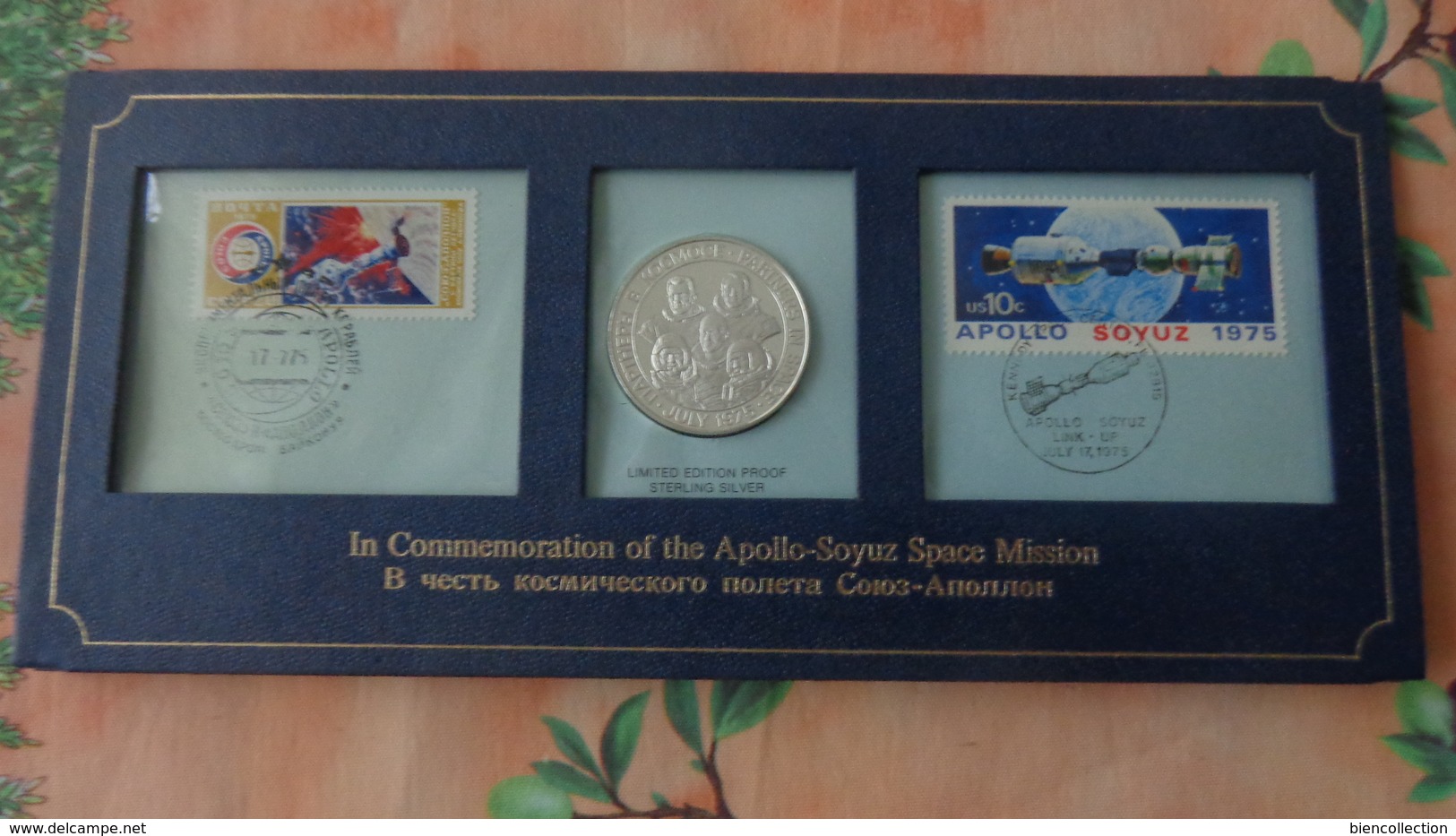 Medaille Argent(silver, Plata) Commémorative Mission Spaciale  Apollo-Soyuz Avec Timbres Et FDC - Autres & Non Classés