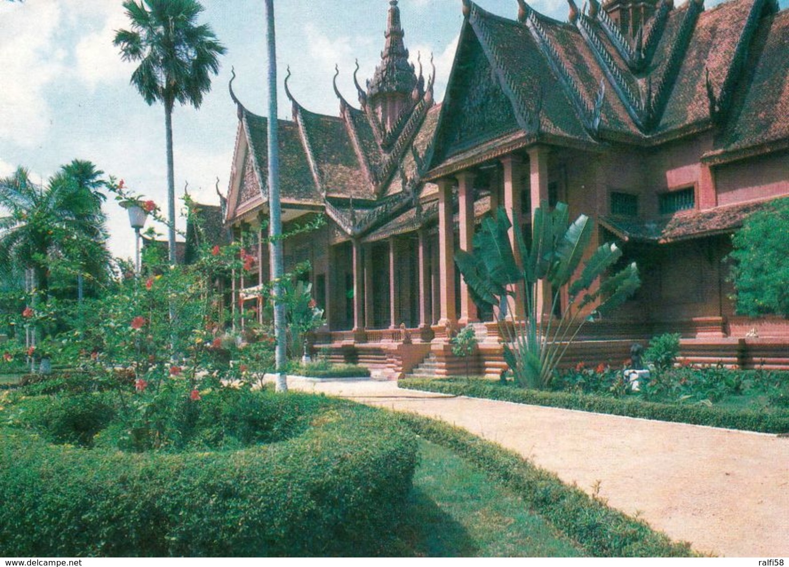 1 AK Kambodscha Cambodia * Hauptstadt Phnom Penh Mit Dem Nationalmuseum * - Kambodscha