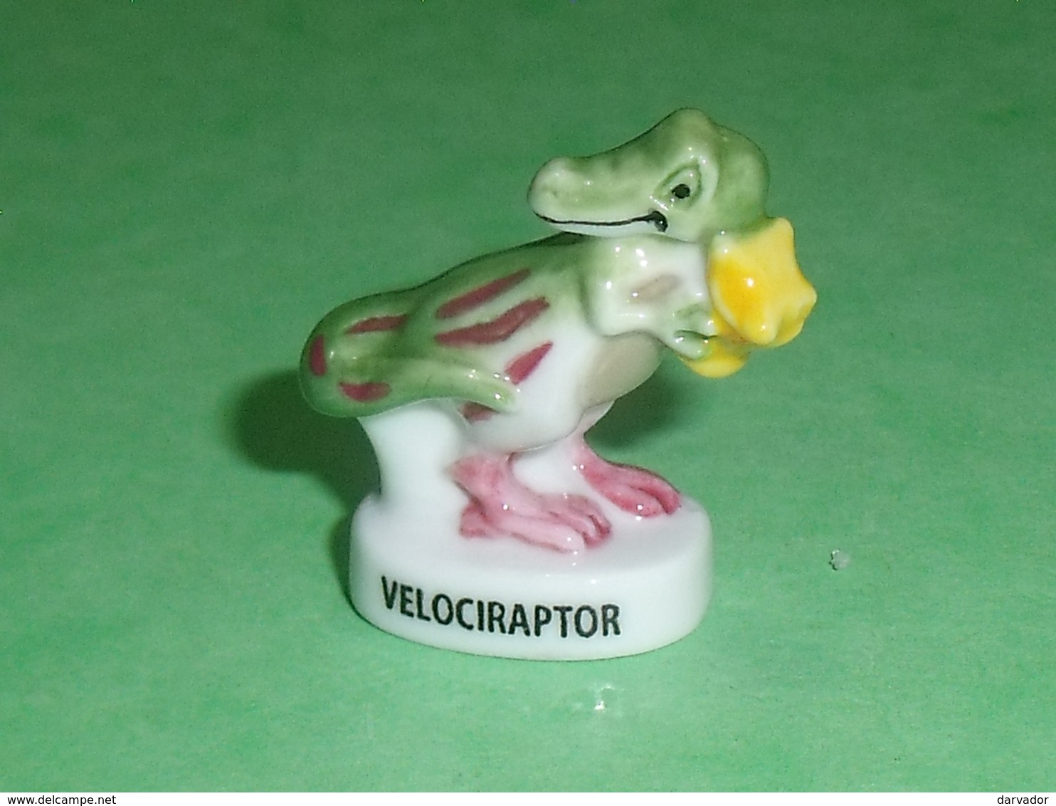 Fèves / Animaux / Dinosaure : Velocitaptor  T105 - Animaux