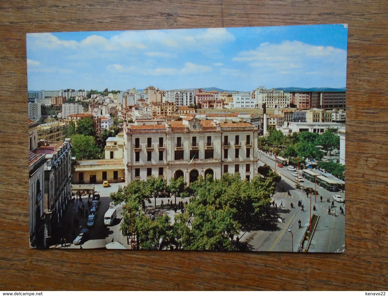 Algérie ,constantine , Avenue Ben Boulaid "" "" Beau Timbre "" - Constantine