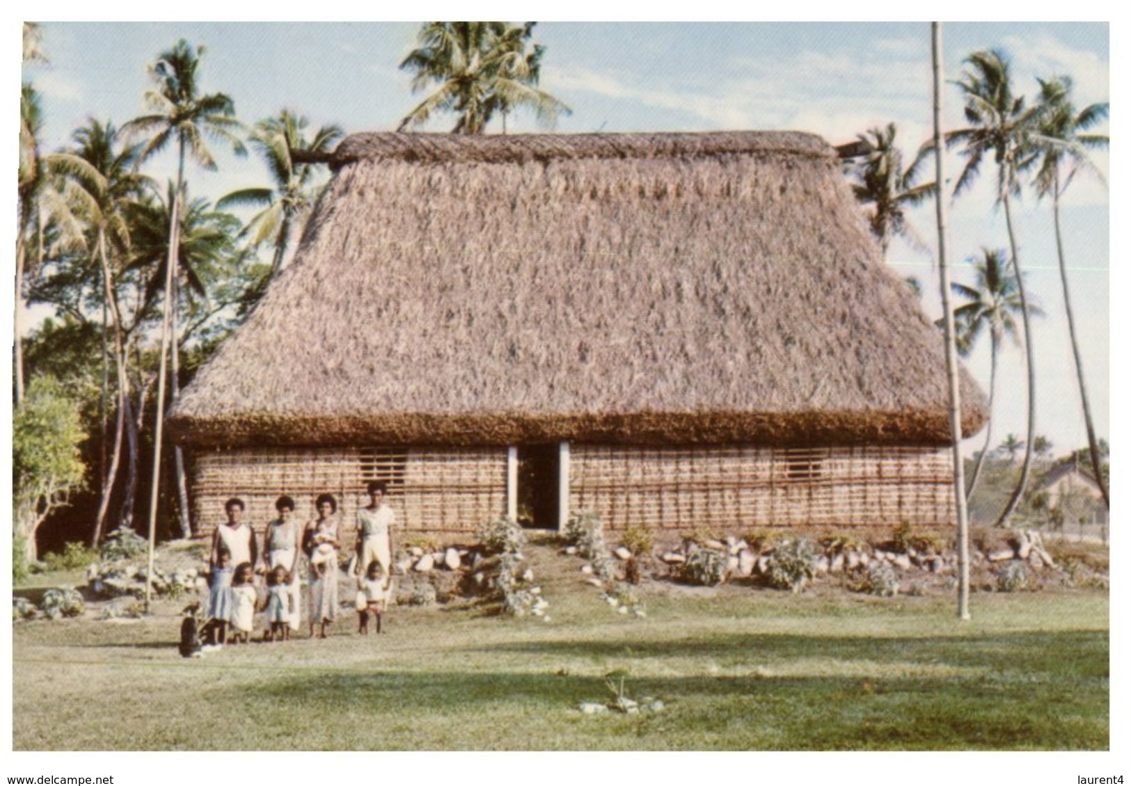 (753) Fiji - Chief's Bure - Fidji