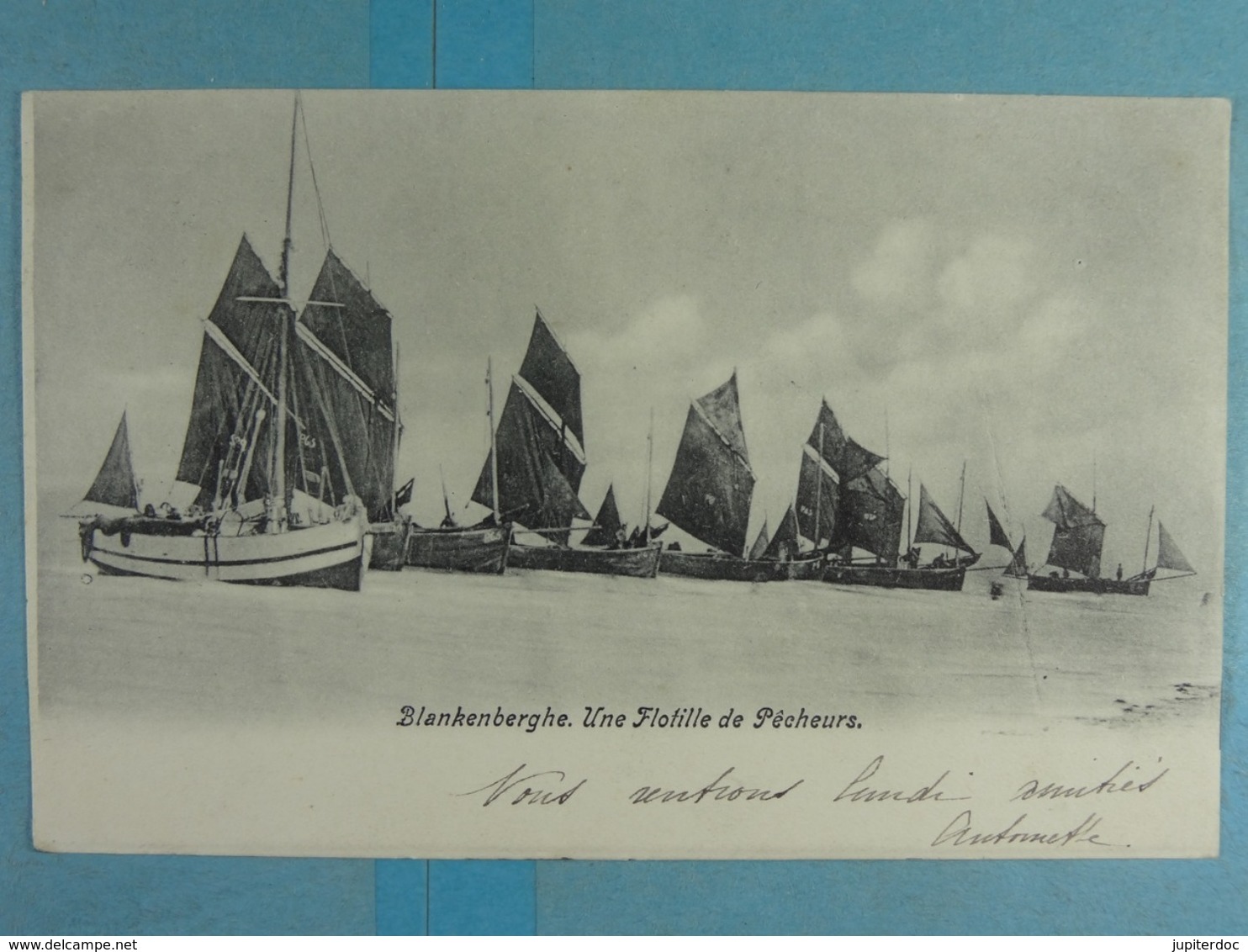 Blankenberghe Une Flotille De Pêcheurs - Blankenberge