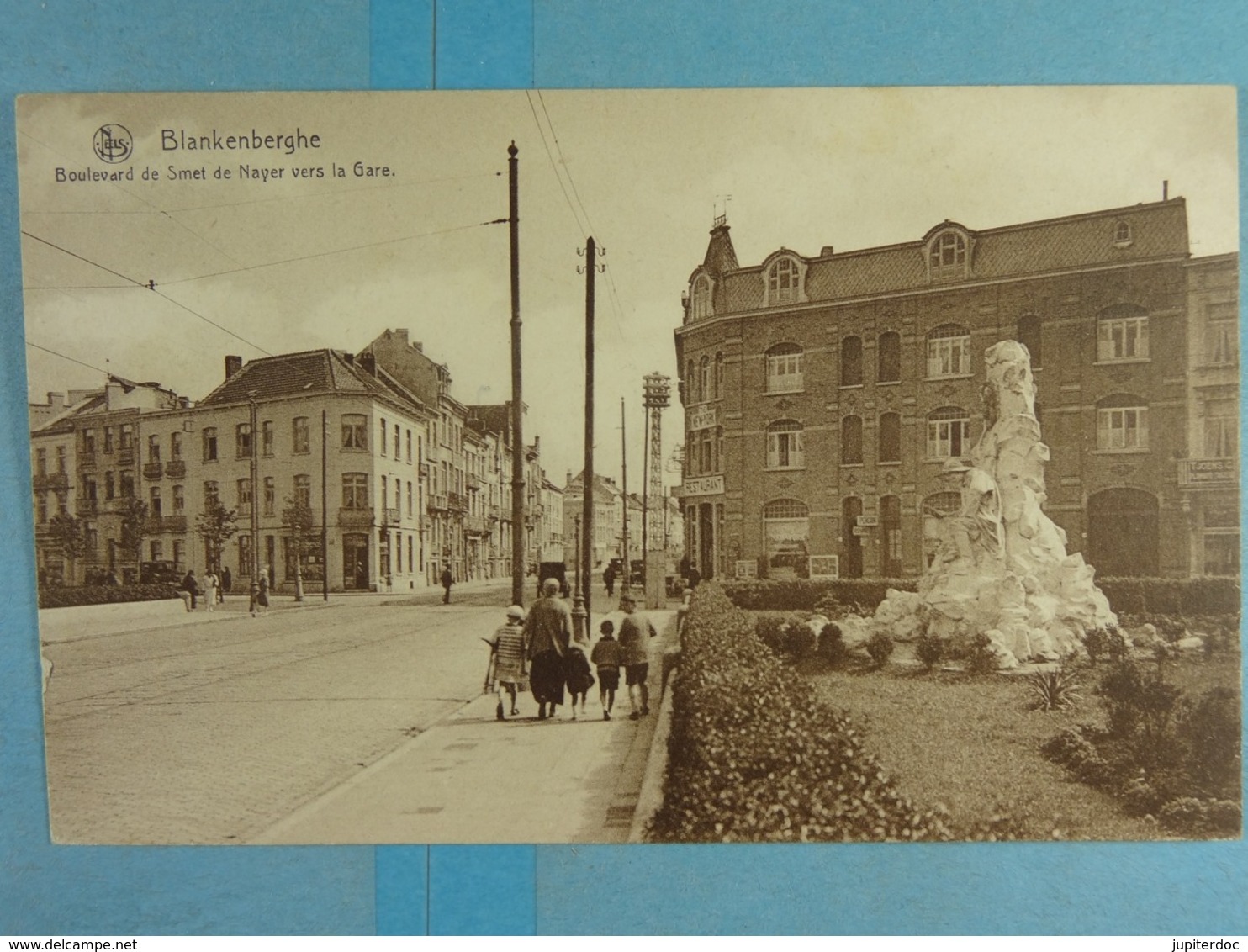 Blankenberghe Boulevard De Smet De Nayer Vers La Gare - Blankenberge