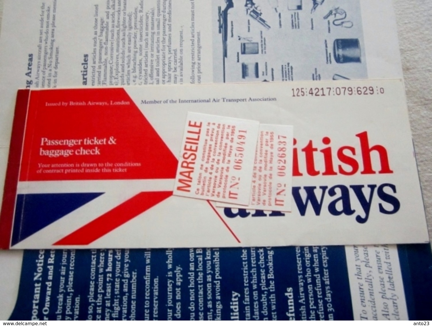 BRITISH AIRWAYS BILLET AVION  1978 CARDIFF TO PARIS AVEC COURRIER ITINÉRAIRES ET HORAIRES - Europa