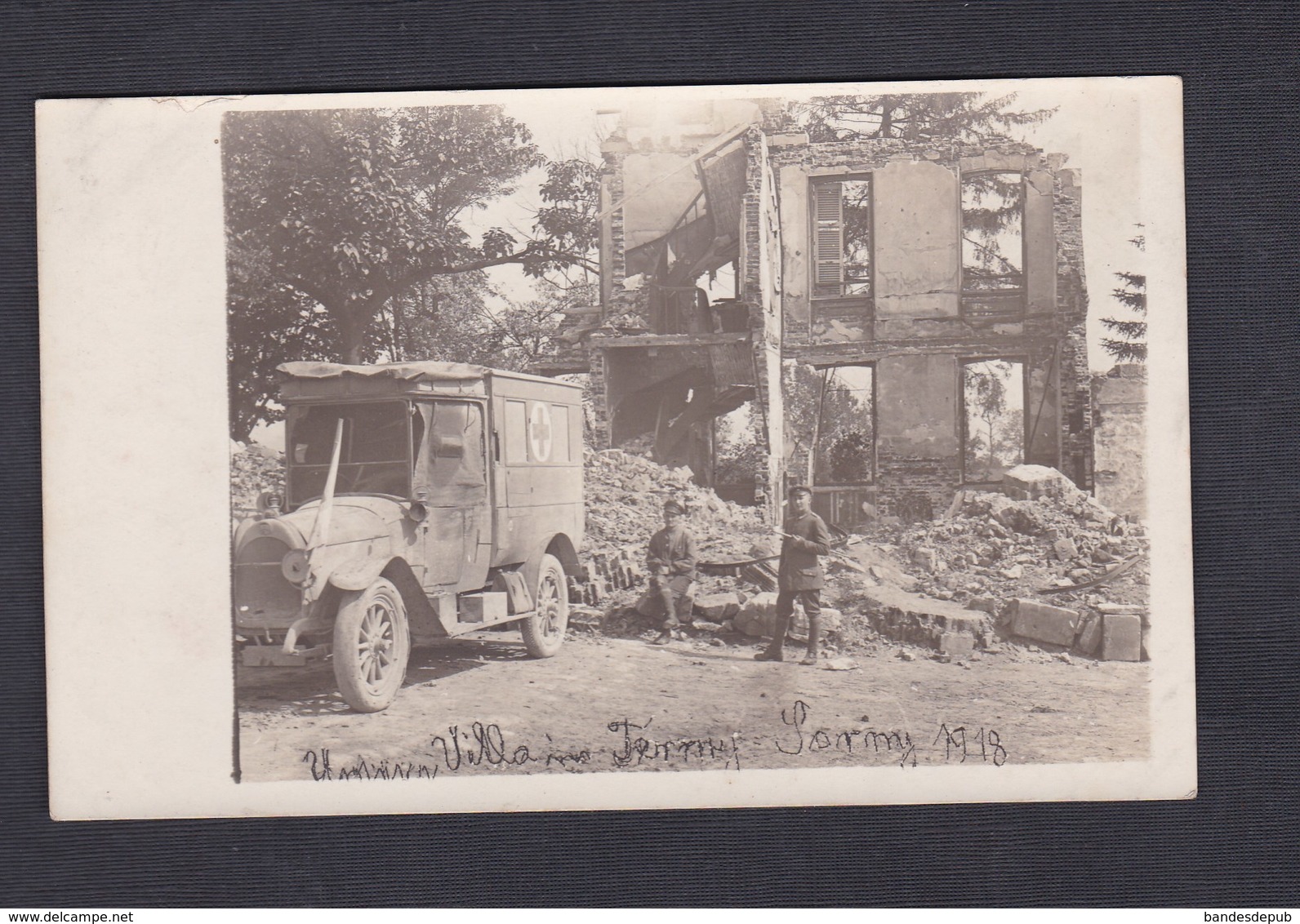 Carte Photo Guerre 14-18 Terny Sorny (02) Ambulance Armée Allemande Devant Ruines Krankenwagen 1918 - Autres & Non Classés