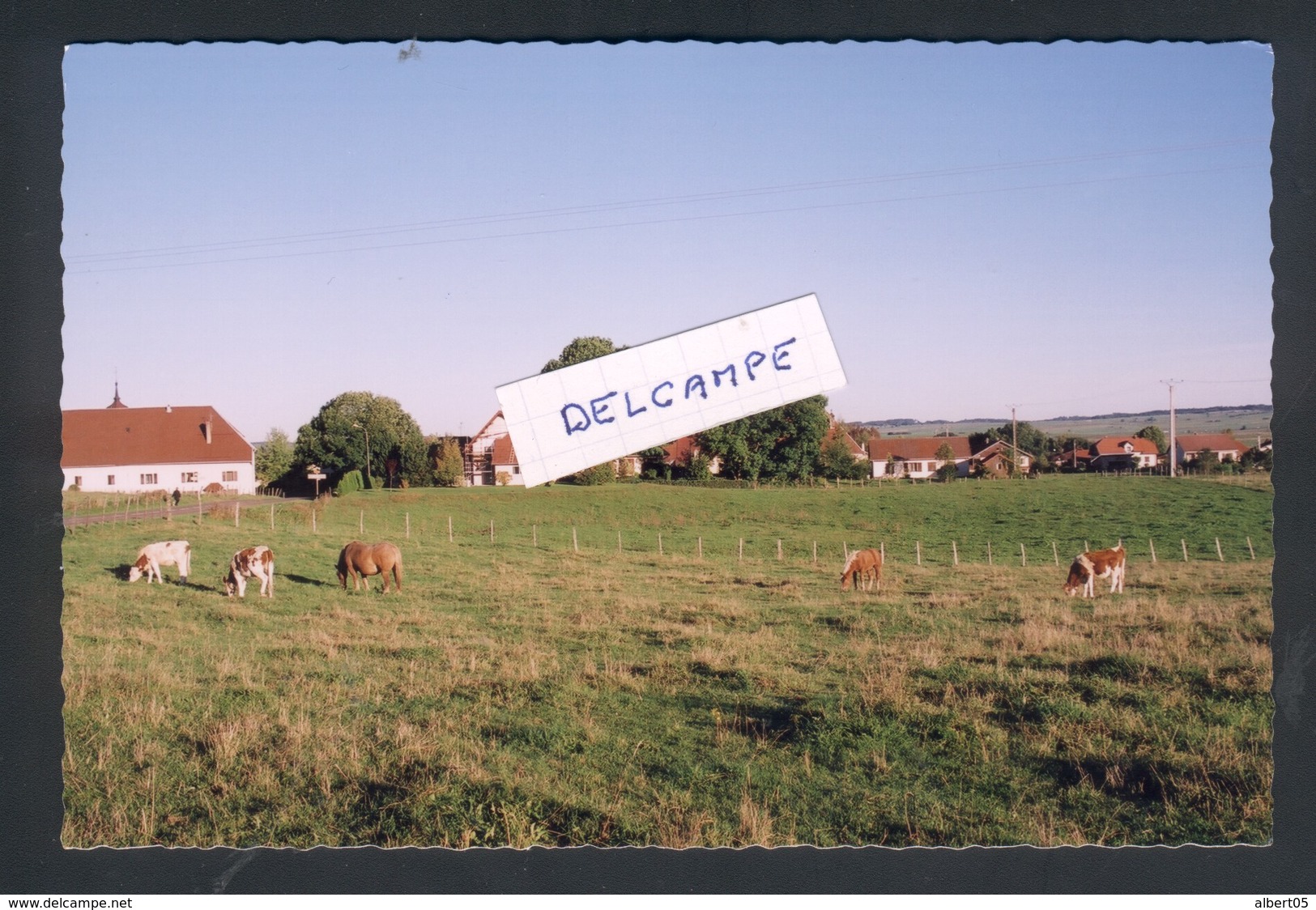 25 -Sainte Colombe - Une Partie Du Village En 2002 - Autres & Non Classés