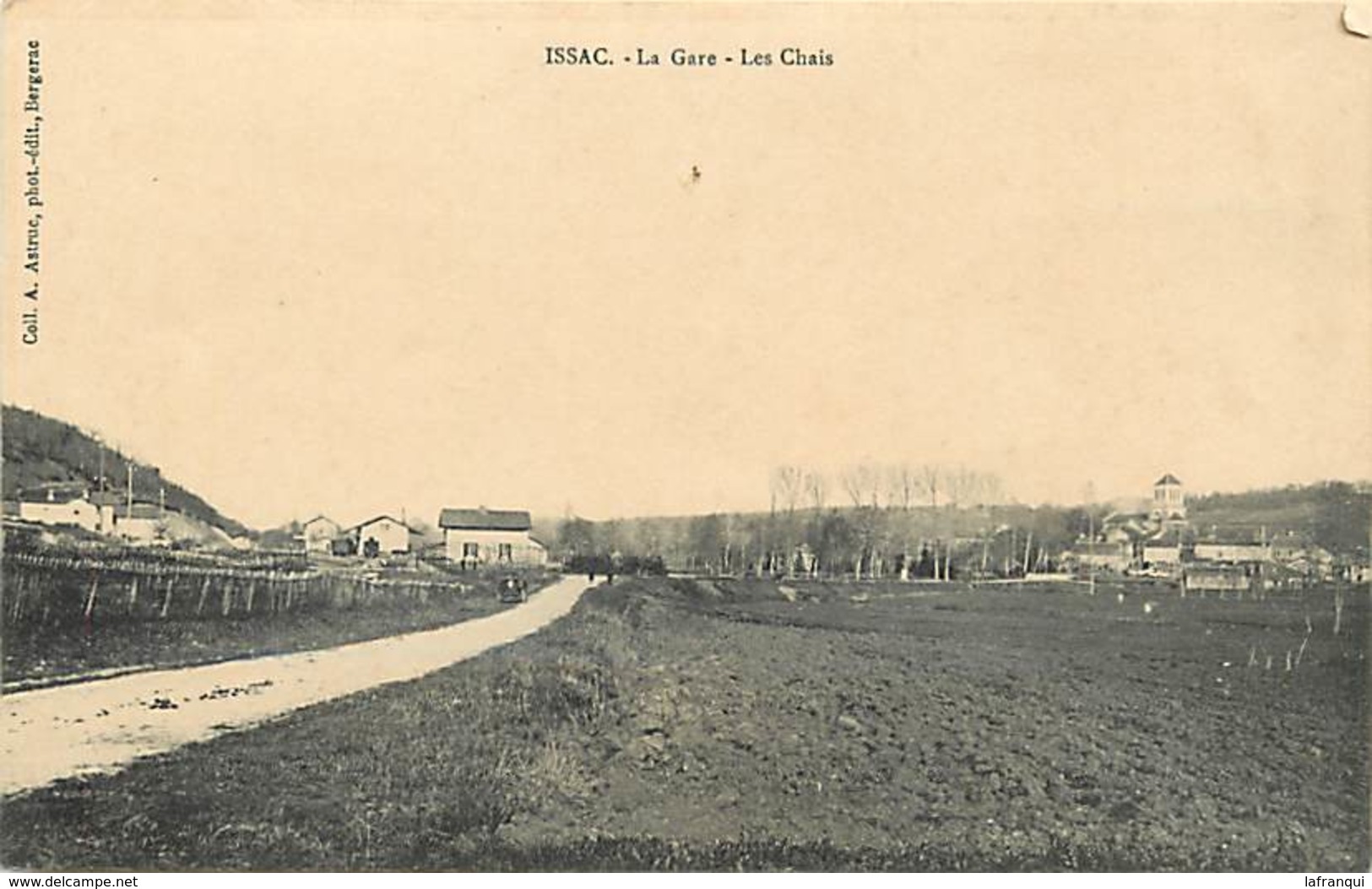 Ref 977- Dordogne - Issac - La Gare Ligne De Chemin De Fer - Les Chais  -/ Carte Décollée - Voir Description - - Other & Unclassified