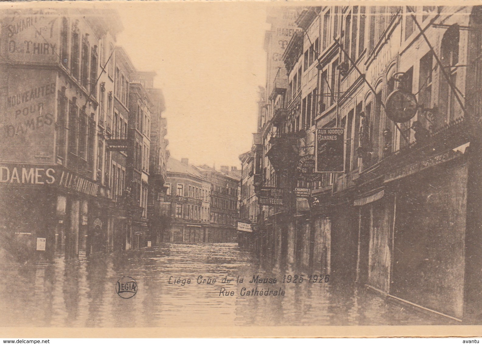 LIEGE / CRUE DE LA MEUSE EN 1925 / RUE CATHEDRALE - Luik