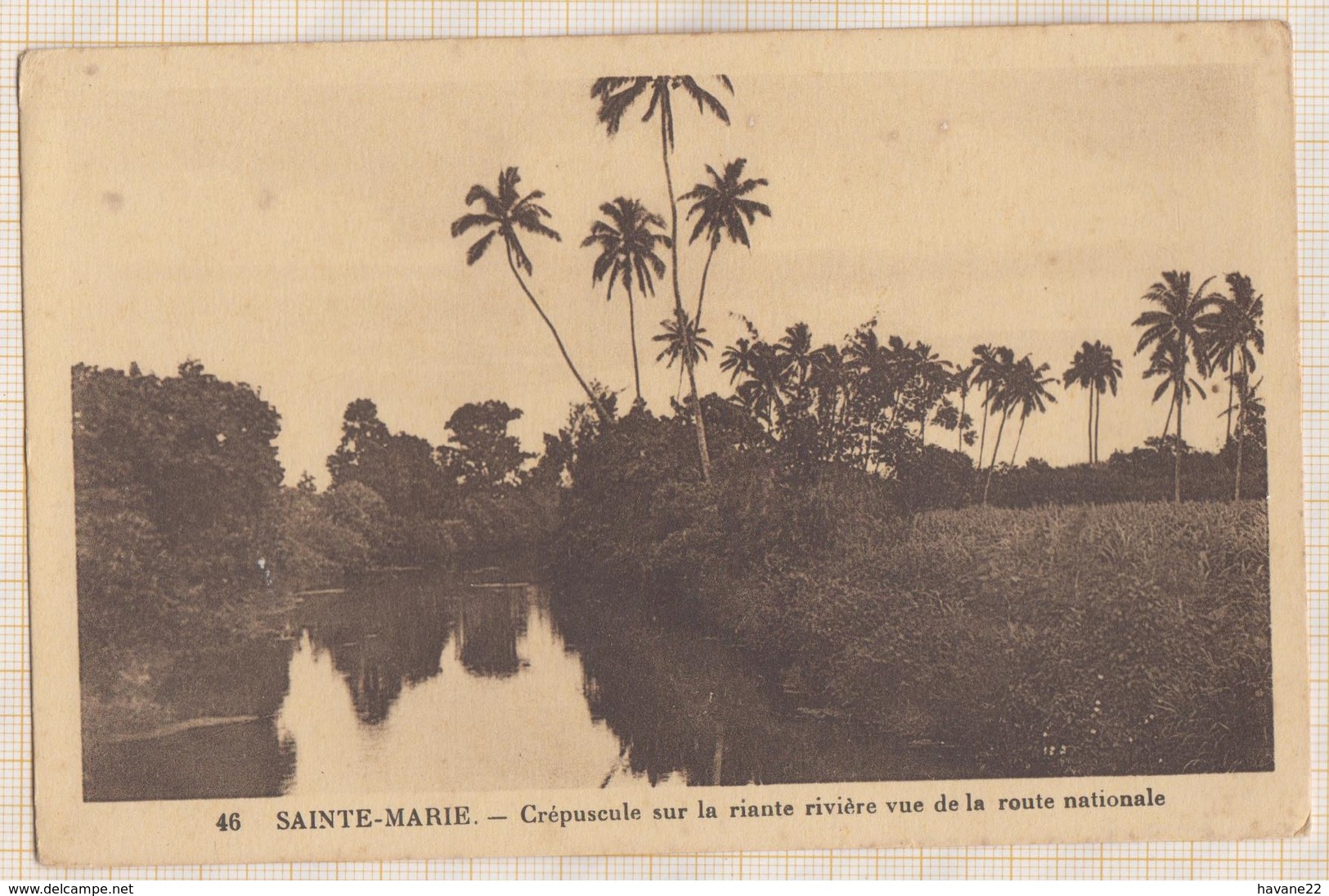 8AK235 LA REUNION SAINTE MARIE CREPUSCULE SUR LA RIANTE RIVIERE VUE DE LA ROUTE NATIONALE 2 SCANS - Autres & Non Classés