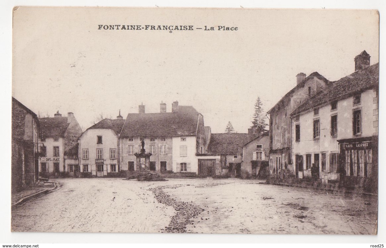 ( 21 ) Lot de 66 cartes postales anciennes du département de la Côte d'Or
