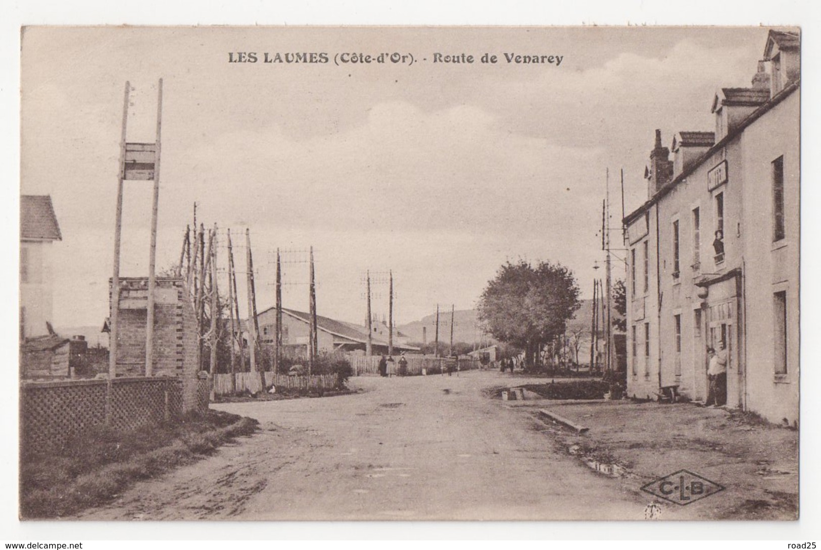 ( 21 ) Lot de 66 cartes postales anciennes du département de la Côte d'Or