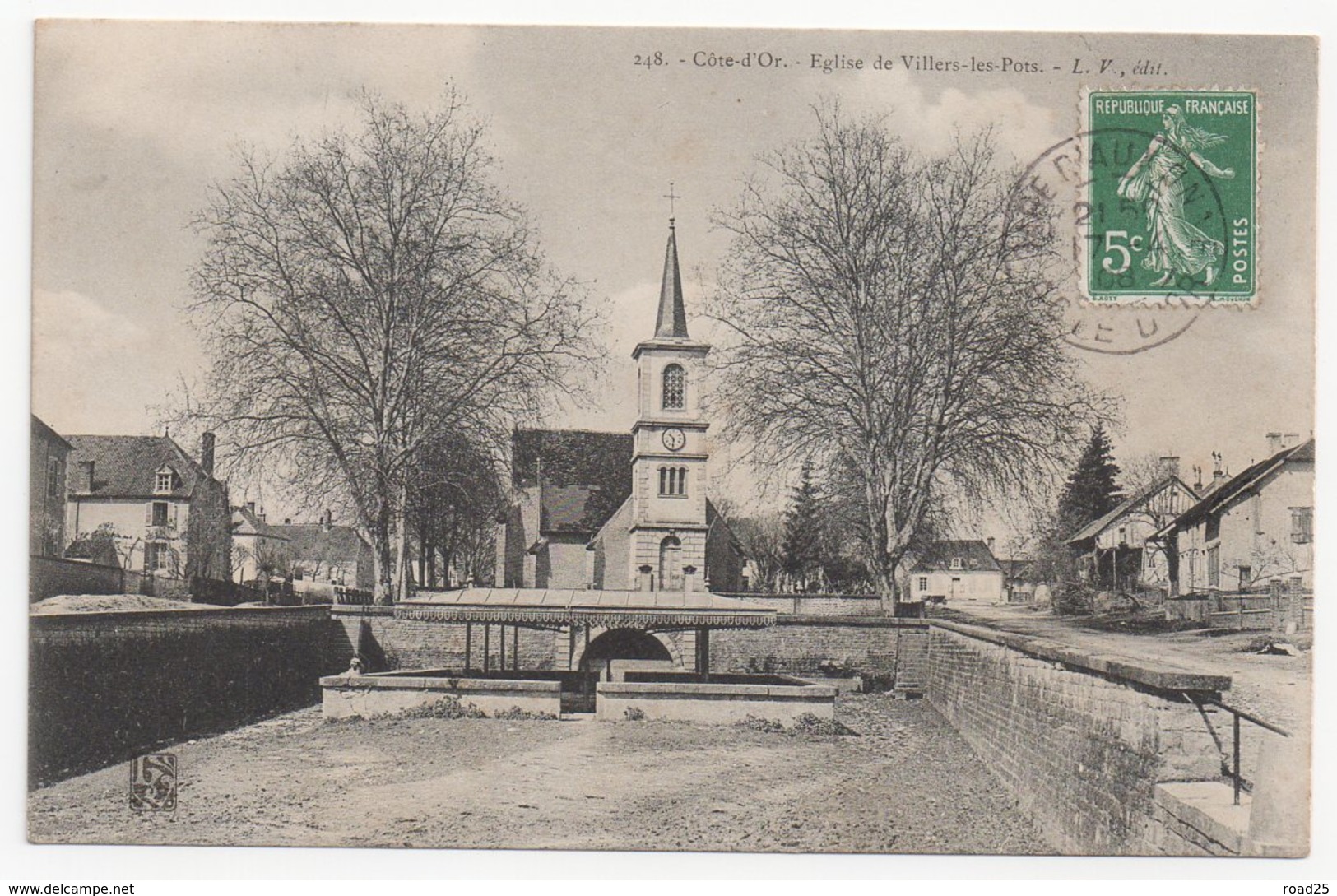 ( 21 ) Lot de 66 cartes postales anciennes du département de la Côte d'Or