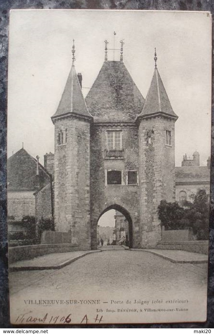 (89).VILLENEUVE SUR YONNE.LOT DE 3 CPA.PORTE DE JOIGNY.FONTAINE BRIARD.LE PONT. - Villebougis