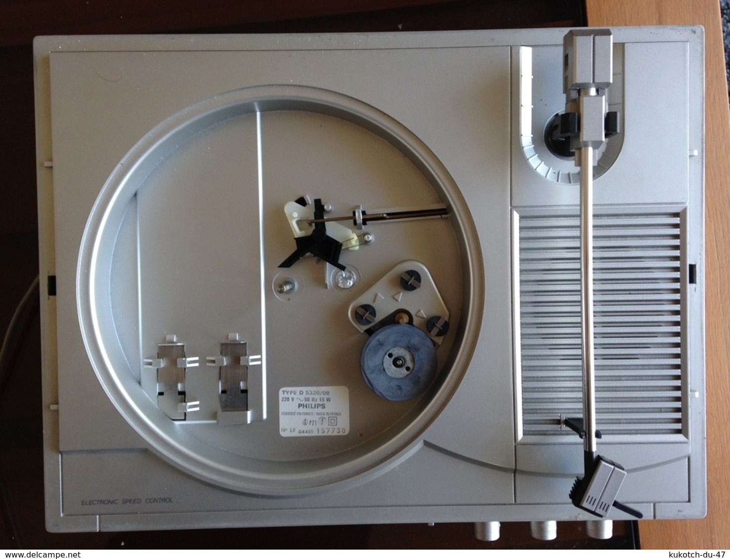 Tourne-disque Philips D5320 (année 1983)