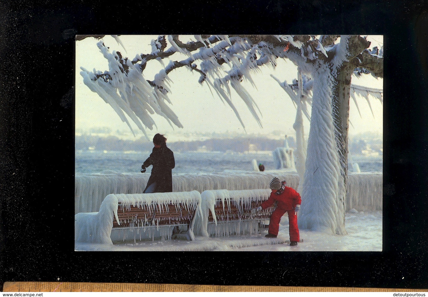 GENEVE Suisse  GE : Glace Sur Le Quai De Versoix  Février 1985 - Versoix