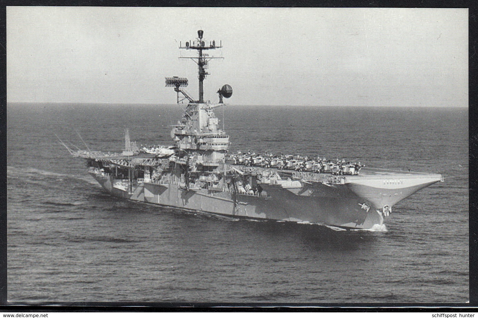 US Navy, USS"KEARSAGE" (CV-33) Naval Historys Postcard Unwritten, Look Scan, RARE !! 16.3-26 - Ships