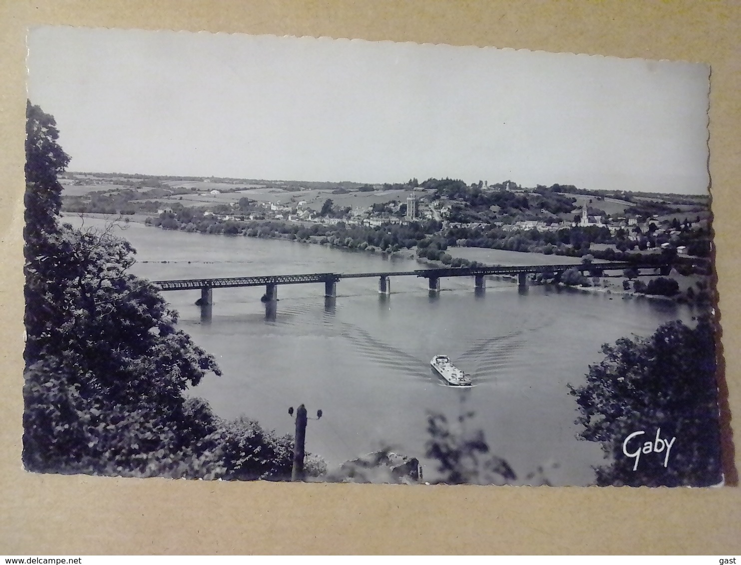 49   CHAMPTOCEAUX   LA  LOIRE  ET  LE  PONT   VERS  OUDON - Champtoceaux