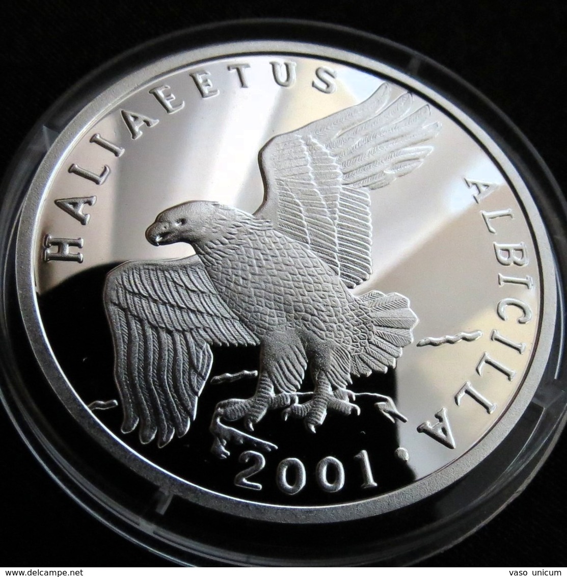 Korea North 7 Won 2001 Eagle Birds - Corea Del Norte