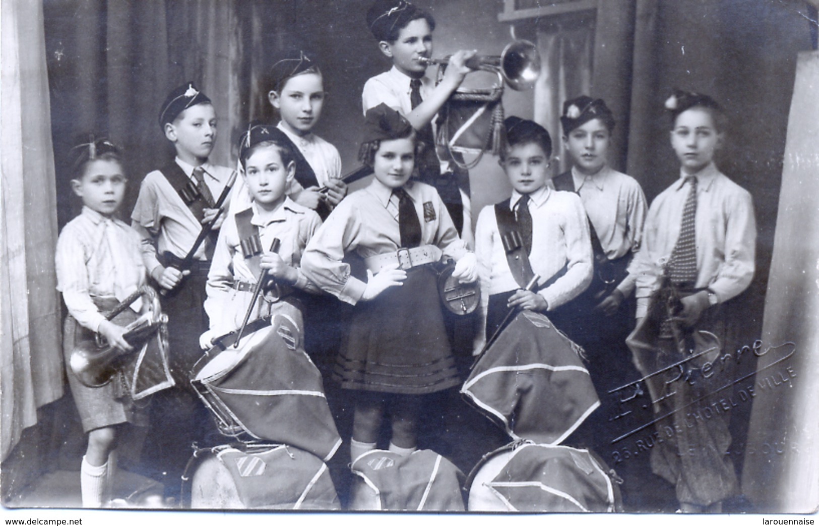 27 - Le Neubourg : Carte  Photo , Jeunes Musiciens . - Le Neubourg