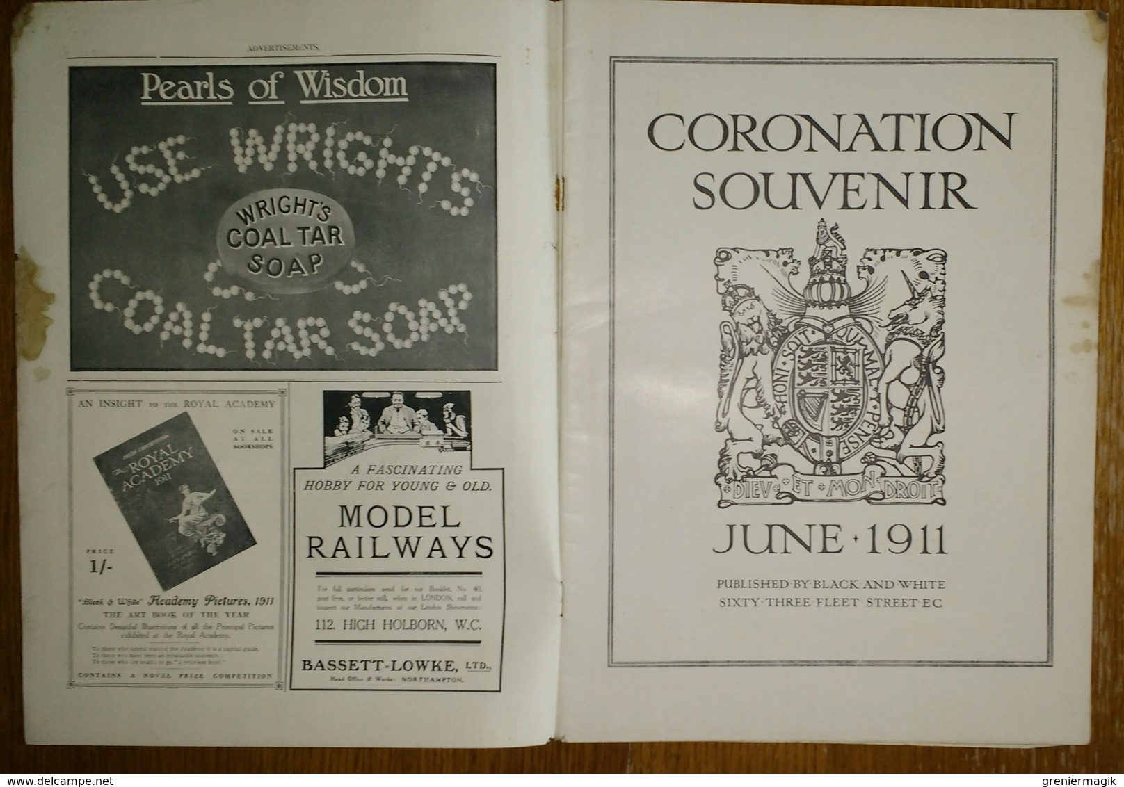 Black&White Coronation Souvenir June 1911 King George V Queen Mary And Alexandra - Prince Of Walles - The Kings Sailors - Histoire